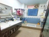 106方三房步梯中層33.8萬 玫瑰園