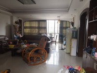市中心步梯高層四房，低首付，過(guò)度房首選 華隆豪苑