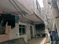 東門頭私宅1200元成幢私宅，四層半，前 東門頭私宅