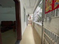一小學(xué)校附近 低樓層3房2廳 拎包入住  公安局宿舍