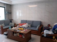 出租城北中心尚品名居中層東南向新凈四房1 尚品名居