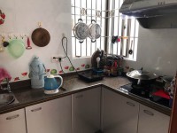 加州陽光步梯中高層，戶型方正，采光良好 加州陽光