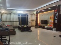 銀城廣場(chǎng)3套間大四房出租 家電齊全 銀城廣場(chǎng)