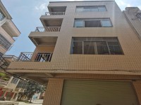 市中心私宅，4.3X9占地，四層八，前后 市中心地皮