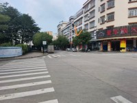 東湖全新1或2卡商鋪出租 東湖廣場(chǎng)路163號(hào)