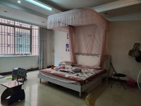 周邊配套設(shè)施齊全，河西中心地段名樹(shù)公園、 綿登新城
