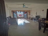 市中心步梯高層、三房 家私電器齊全 拎包 龍海大廈