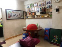 周邊配套設(shè)施齊全，低樓層南向?qū)嵱眯托∪?東興花園