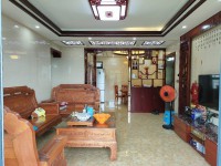 全屋上墻磚，保養(yǎng)新凈，出入方便，戶型四正 盛世豪庭