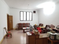 市中心私宅6.5X10占地，二層八，前后 市中心私宅