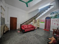 城南私宅，五小學(xué)校，占地面積：55方，總 朝南南路