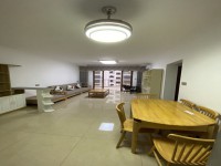 愛琴海小區(qū)花園南向三房兩廳，家電家私齊全 尚品愛琴海