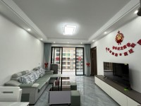 3室2廳1衛(wèi)2陽臺(tái)領(lǐng)美生活廣場，家電齊全 領(lǐng)美生活廣場