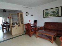 3房2廳2衛(wèi)，陽(yáng)臺(tái)望湖風(fēng)景，拎包入住 廣場(chǎng)華苑