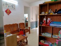 興華路步梯高層三房28萬 東苑小區(qū)
