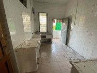 市中心,安靜小區(qū),3室2廳1衛(wèi)2陽臺普通 加州陽光