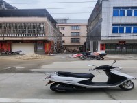 周邊配套設(shè)施齊全,性價比超高河西龍巖私宅 河西龍巖私宅