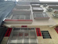 難得一見的東湖私宅精裝小戶型 總價低，朝 東湖私宅
