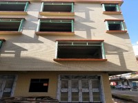 市中心私宅5.76X8.5＝48.96， 市中心私宅