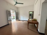 鋼鐵廠(chǎng)宿舍一樓3房2廳，門(mén)口有小花園 鋼鐵廠(chǎng)宿舍