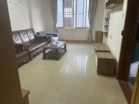 體育中心，中心廣場。 陽春市體育中心