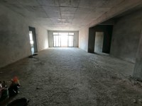 暢達(dá)龍鳳山莊大平層。5房2廳。無敵視野。 暢達(dá)龍鳳山莊