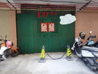 一小附近，一樓車庫可住人 葵樹新園
