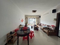 東湖明珠花園 3房 南向 近廣場(chǎng) 環(huán)境優(yōu) 東湖明珠花園