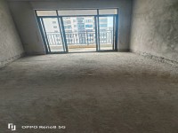 樓隔闊！小區(qū)大！空氣好！ 翡翠華府
