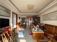 南北通透,3室2廳2衛(wèi)1陽臺(tái)全南,戶型非 興源樓