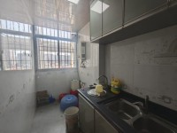 朝陽路電梯四房三衛(wèi) 送12平方摩托車庫  美滿家園