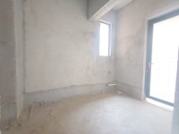 近名樹公園，近超市，近市場，近學校 綿登廣場