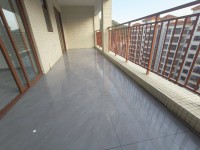 城北花園小區(qū)精裝4房，超大陽(yáng)臺(tái) 尚品愛(ài)琴海