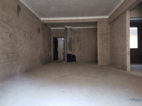 城北電梯中層100方南向大2房城北中心地 春江花園