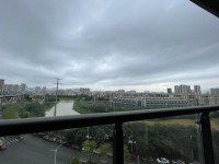 國(guó)鼎中央公園，120方。三房?jī)蓮d，可毛坯 國(guó)鼎中央公園