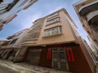 東湖私宅格局好,占地8×10，前后路8米 東湖私宅