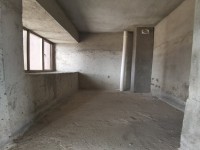 尚品興華中心毛坯帶花園，面積128㎡，歡 尚品興華中心