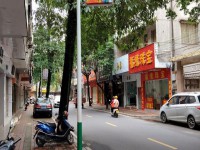 市中心私宅，占地6乘8米，一樓做鋪帶租出 市中心私宅
