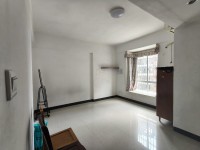 城南市場(chǎng)卓信新城4房2廳2衛(wèi)帶裝修，屋主 卓信新城