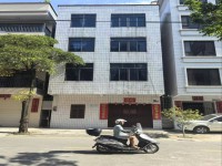 城南私宅占地7乘10前18米后8米，按現(xiàn) 城南私宅