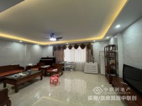 城南私宅，三面見(jiàn)光，南向，出入方便 城南私宅