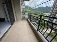 東湖花園小區(qū)電梯中高層大3房南向，拎包入 陽春市碧桂園二期悅湖