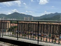盛世豪庭毛坯三房，東南向 盛世豪庭