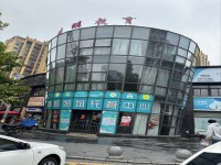 春江花園三層商鋪，交通方便！ 春江花園