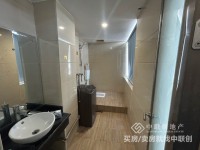 市中心酒店式公寓出租，可短租，大量停車位 市中心私宅