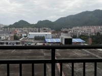 東湖廣場(chǎng)3房2廳2衛(wèi)出租，出入方便，近市 東湖廣場(chǎng)